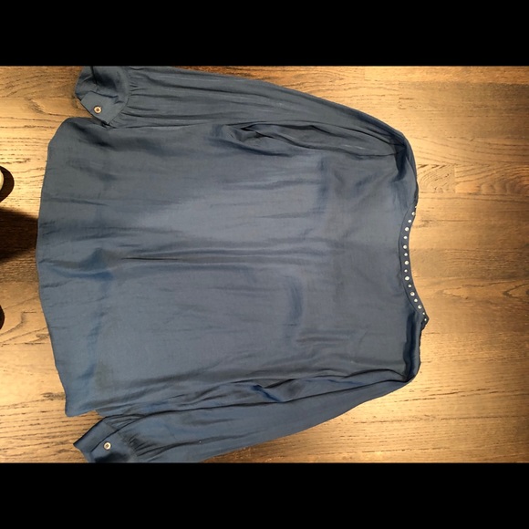 Vince Camuto long sleeve top - Picture 3 of 3